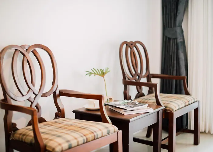 Cheap hotels Harvest House
